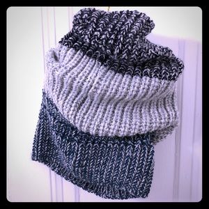 Infinity scarf